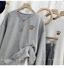 preppy small pumpkin embroidery Sweatshirt